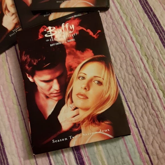 Buffy the Vampire Slayer season 2 box set - Picture 7 of 11